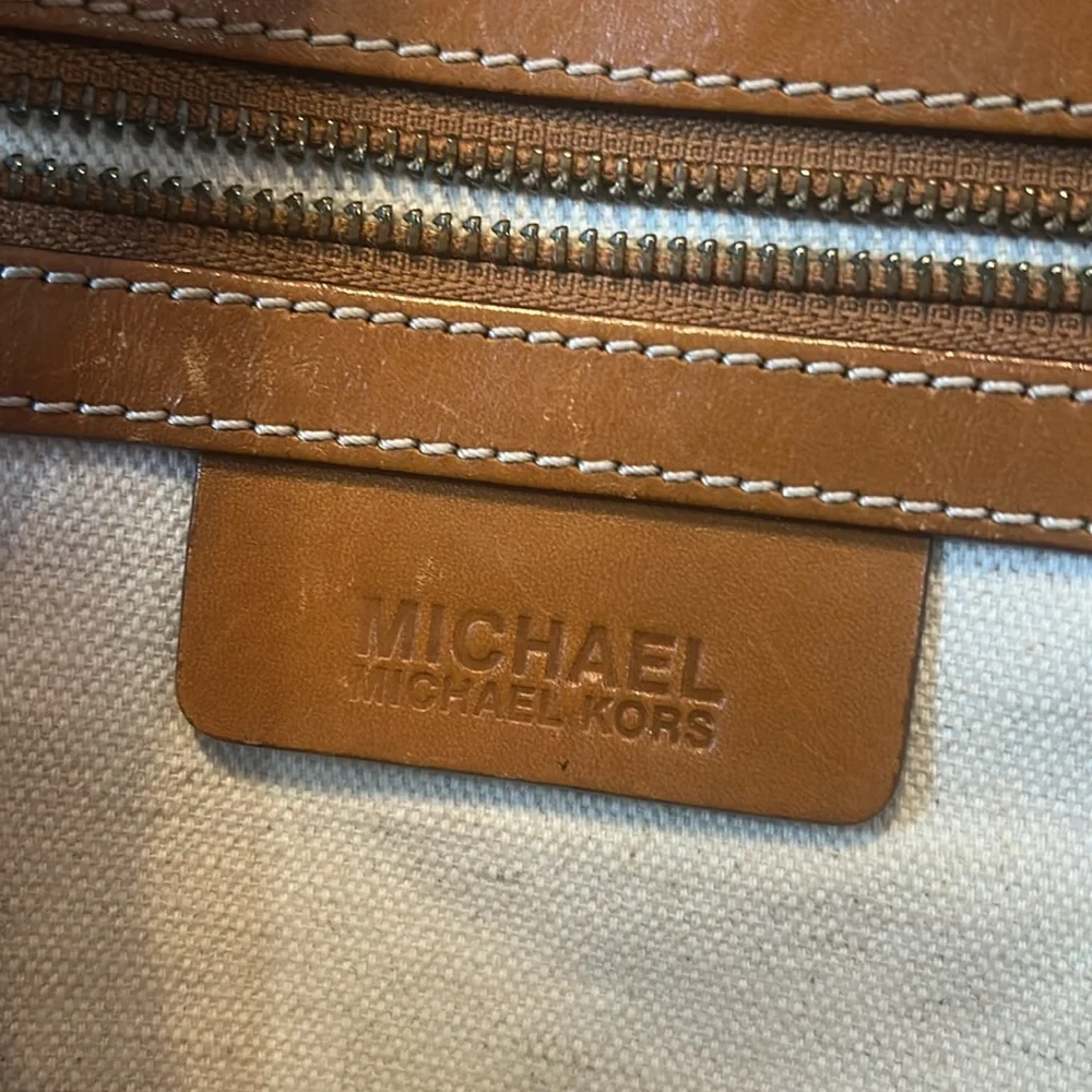 Micheal by Michael Kors Vintage straw tote with gold hardware. - Picture 5 of 8